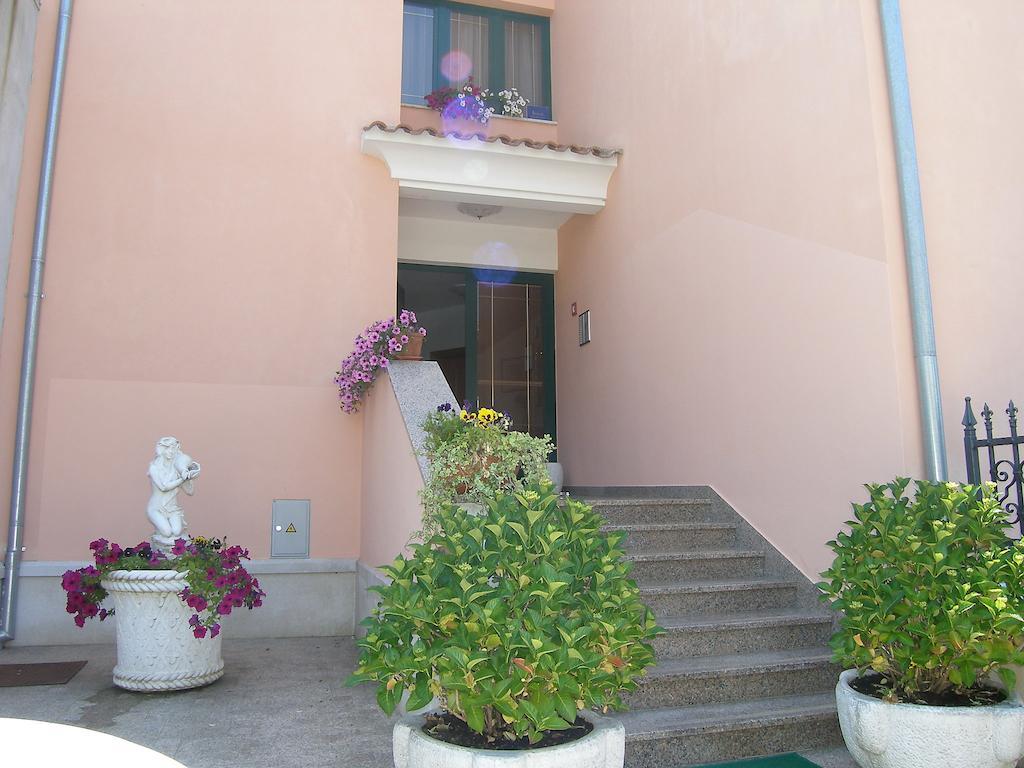 Amazing Apartment In Rovinj With Wifi Luaran gambar